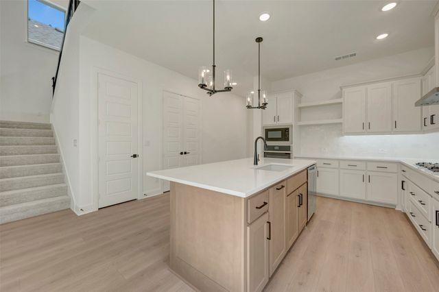 2021 Mack Avenue, Van Alstyne, TX 75495