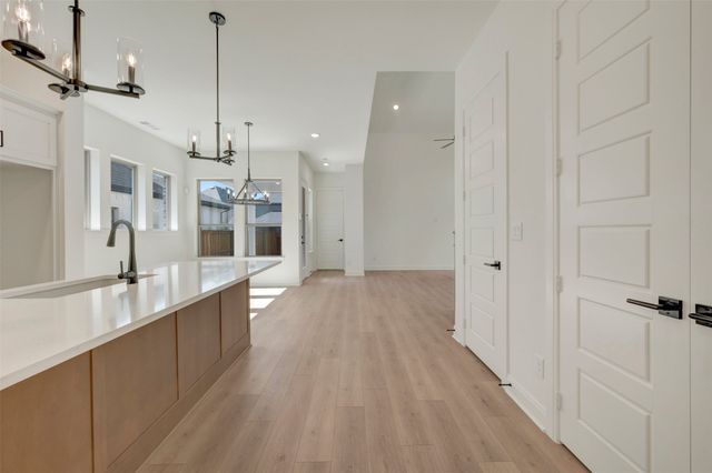 2021 Mack Avenue, Van Alstyne, TX 75495