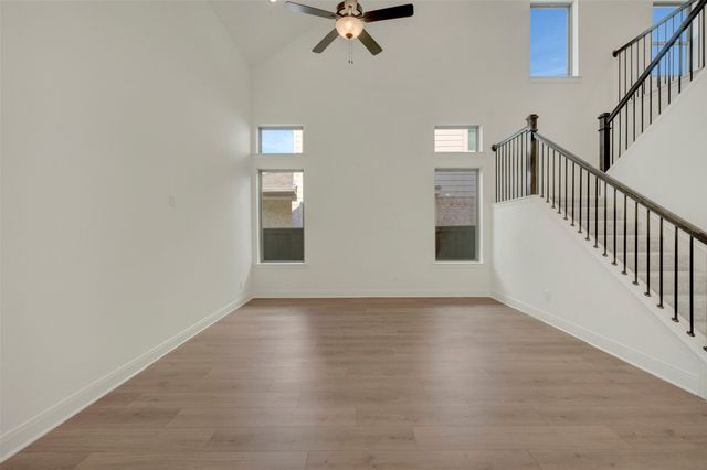 2021 Mack Avenue, Van Alstyne, TX 75495