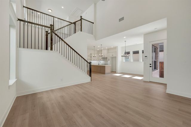 2021 Mack Avenue, Van Alstyne, TX 75495