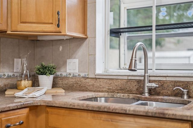 2937 S BERMUDA AVENUE, Apopka, FL 32703