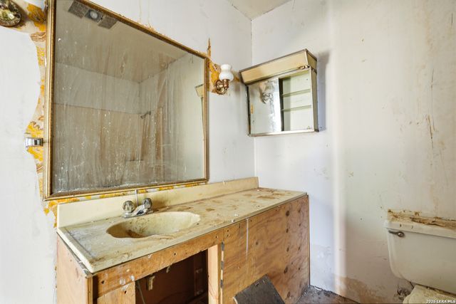 615 Dorie, San Antonio, TX 78220