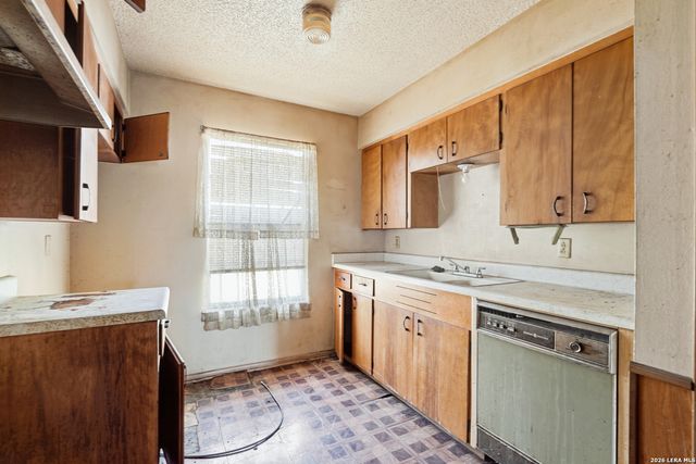 615 Dorie, San Antonio, TX 78220