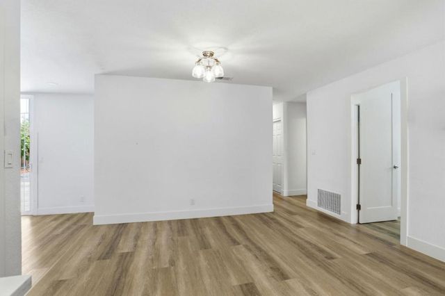 2362 Renfield Way, San Jose, CA 95148
