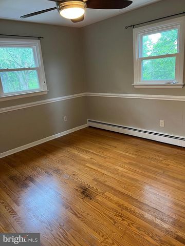 7711 FARMDALE AVE, Harrisburg, PA 17112