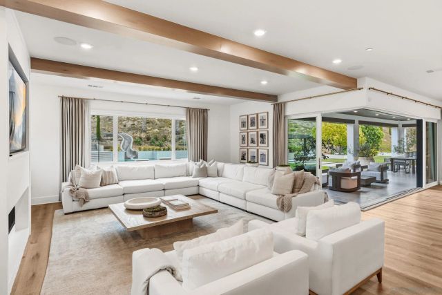 16564 Crescent Creek, San Diego, CA 92127