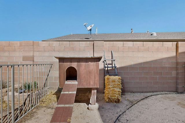 3325 Shiloh Road NE, Rio Rancho, NM 87144