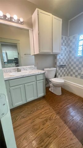 2207 Glencoe Street, Dallas, TX 75206