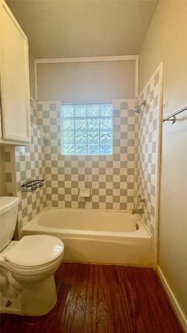 2207 Glencoe Street, Dallas, TX 75206