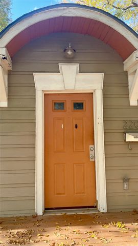 2207 Glencoe Street, Dallas, TX 75206