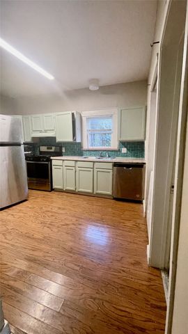 2207 Glencoe Street, Dallas, TX 75206