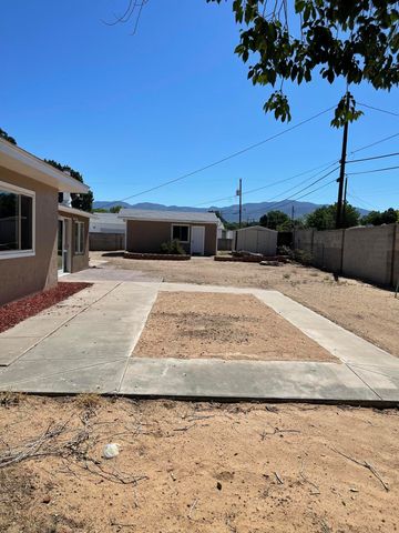 6716 Dodd Place NE, Albuquerque, NM 87110