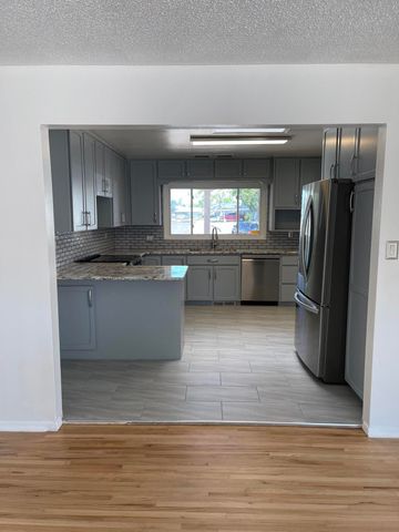 6716 Dodd Place NE, Albuquerque, NM 87110