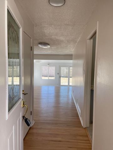 6716 Dodd Place NE, Albuquerque, NM 87110