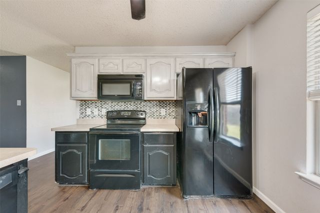 149 Brushy Creek Lane, Terrell, TX 75160