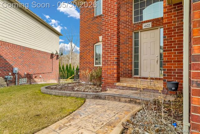 4122 Hawks Nest Road, Utica, MI 48317