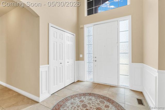 4122 Hawks Nest Road, Utica, MI 48317