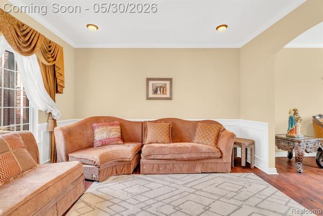4122 Hawks Nest Road, Utica, MI 48317