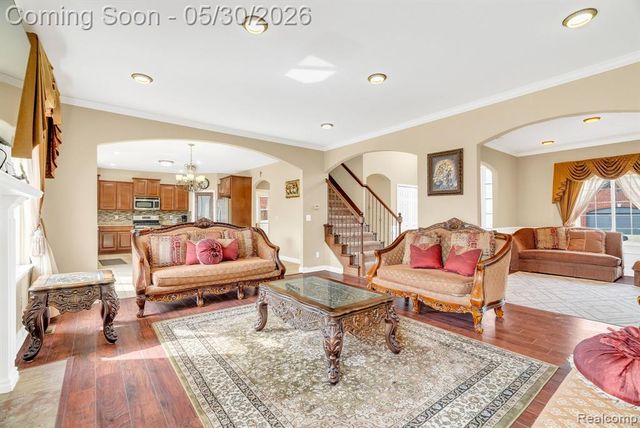 4122 Hawks Nest Road, Utica, MI 48317