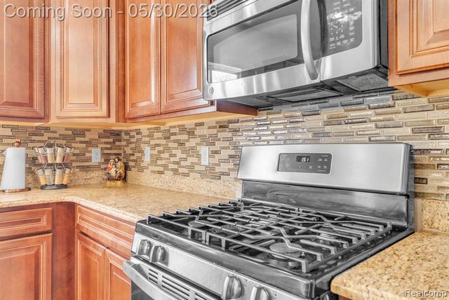 4122 Hawks Nest Road, Utica, MI 48317