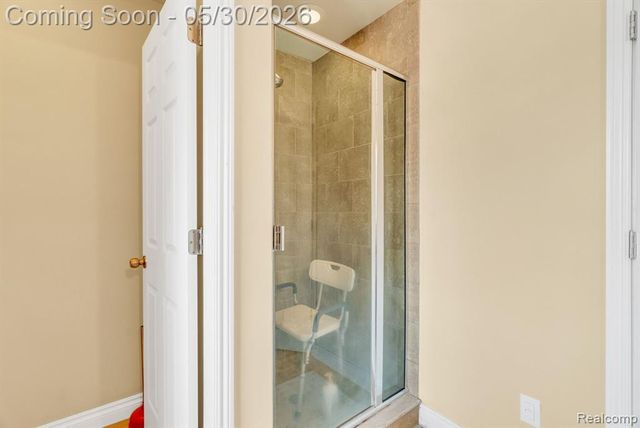 4122 Hawks Nest Road, Utica, MI 48317