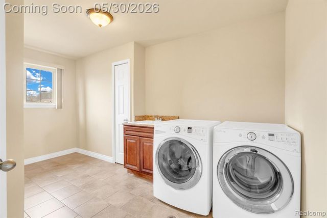 4122 Hawks Nest Road, Utica, MI 48317