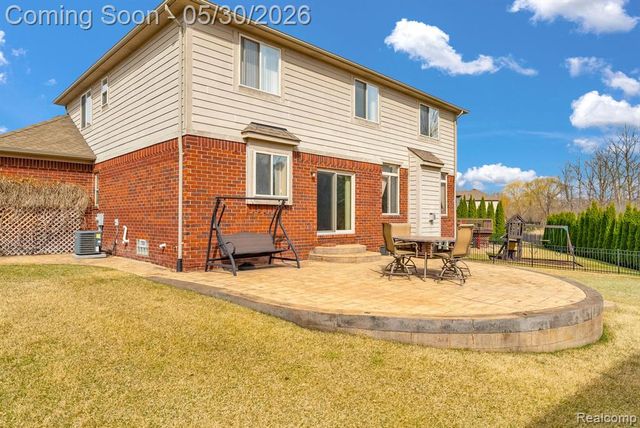 4122 Hawks Nest Road, Utica, MI 48317
