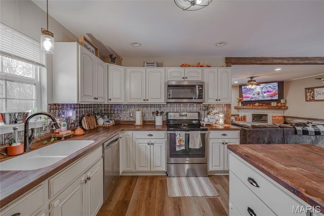 2962 Sherrill Road, Doe Run, MO 63637