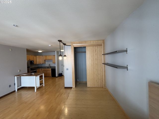 1134 Sw JEFFERSON St 503, Portland, OR 97201