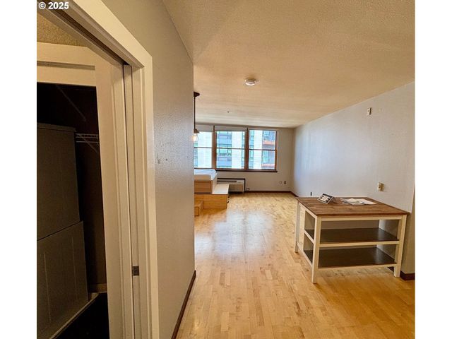 1134 Sw JEFFERSON St 503, Portland, OR 97201