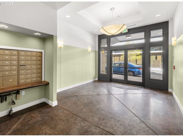 1134 Sw JEFFERSON St 503, Portland, OR 97201