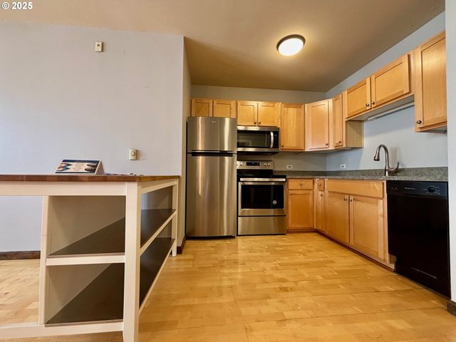 1134 Sw JEFFERSON St 503, Portland, OR 97201