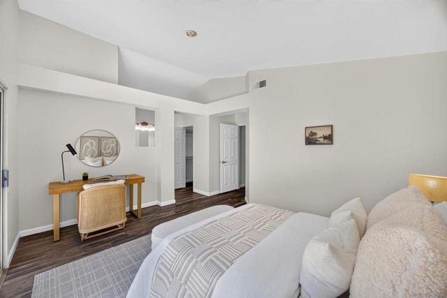 2110 Shadetree, Escondido, CA 92029