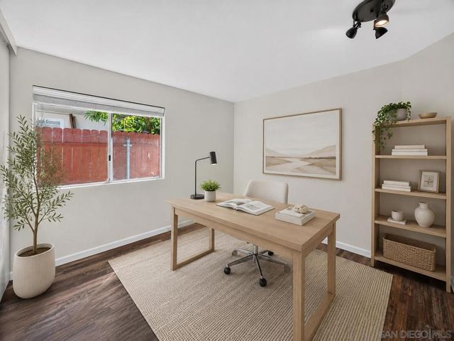 2110 Shadetree, Escondido, CA 92029