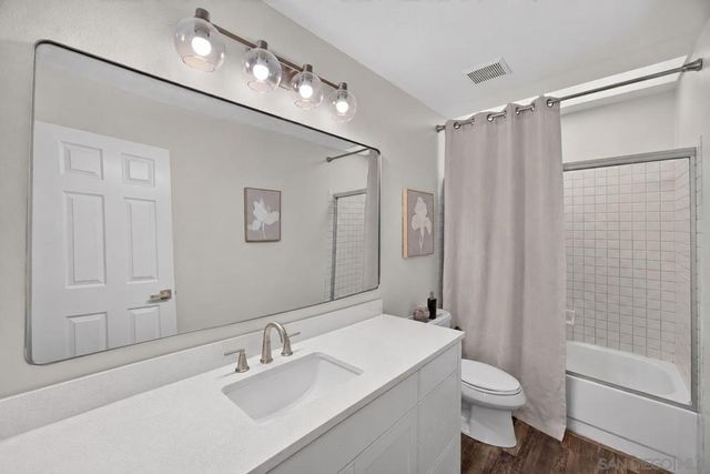 2110 Shadetree, Escondido, CA 92029
