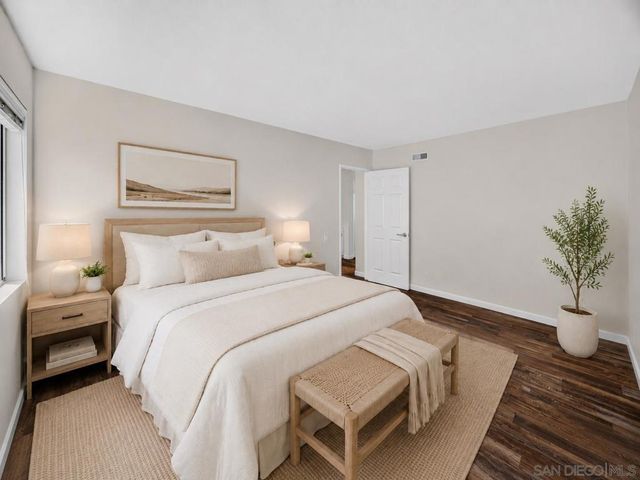 2110 Shadetree, Escondido, CA 92029