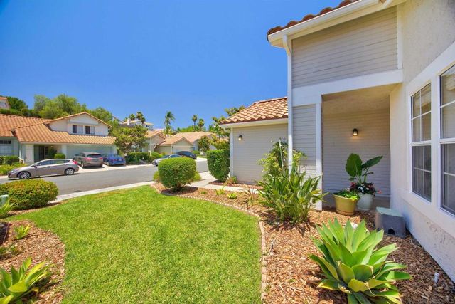 2110 Shadetree, Escondido, CA 92029