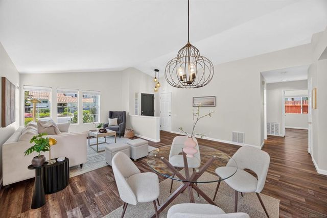 2110 Shadetree, Escondido, CA 92029