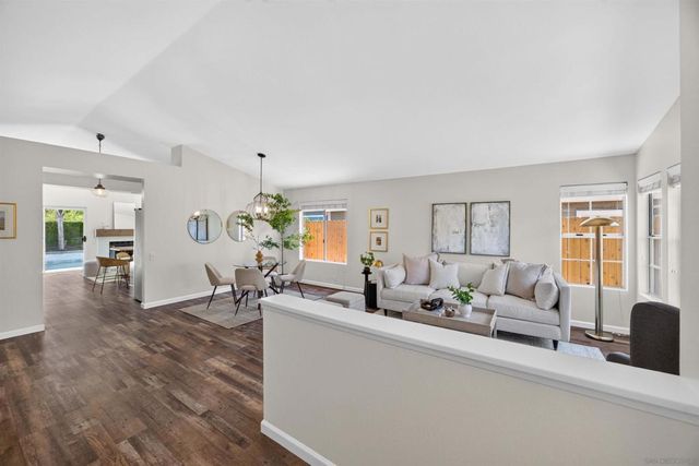 2110 Shadetree, Escondido, CA 92029