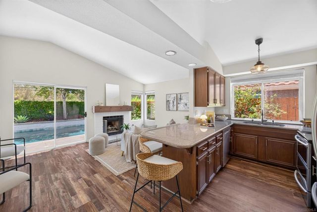 2110 Shadetree, Escondido, CA 92029