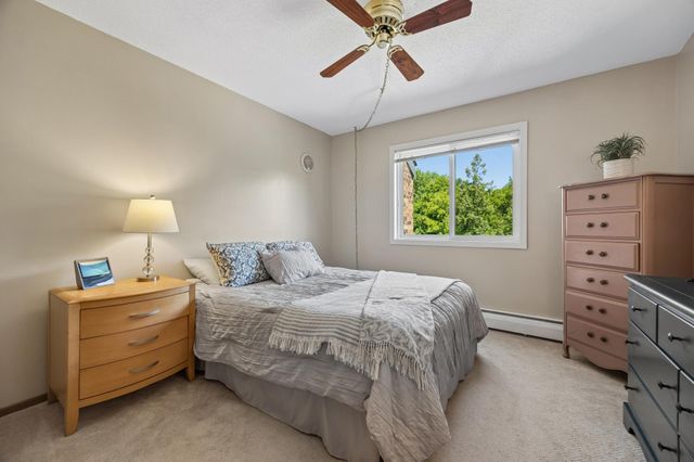 35 Nathan Lane N 303, Plymouth, MN 55441