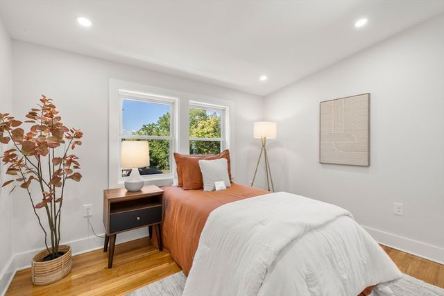 18 Lynn St, Malden, MA 02148