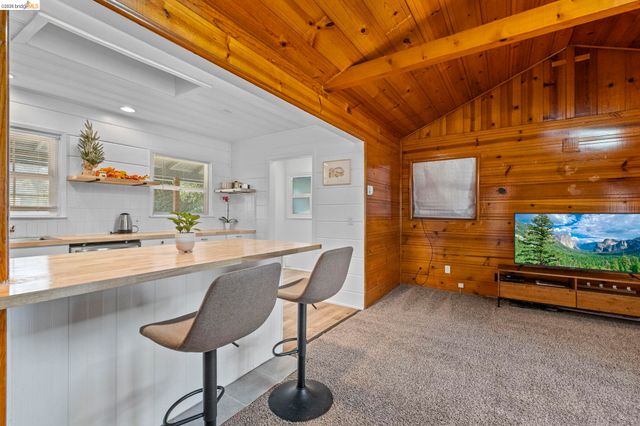 696 Shaws Flat Rd, Sonora, CA 95370