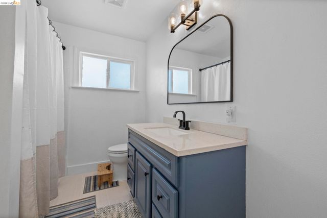 696 Shaws Flat Rd, Sonora, CA 95370