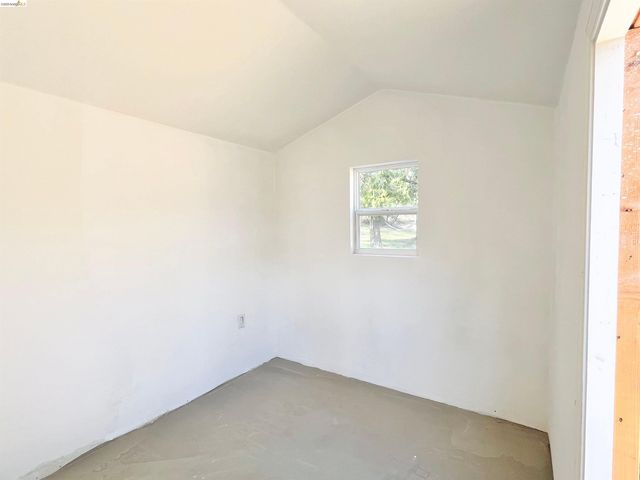 696 Shaws Flat Rd, Sonora, CA 95370