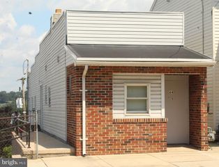 641 W Broadway Apt 2, Red Lion, PA 17356