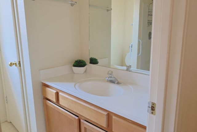 7728 San Augustine Street NW, Albuquerque, NM 87120
