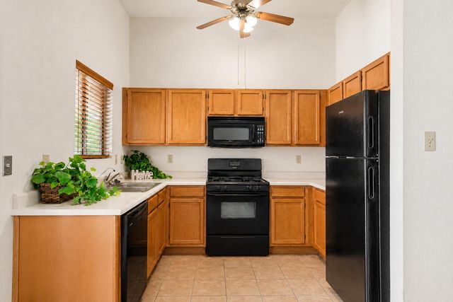 7728 San Augustine Street NW, Albuquerque, NM 87120