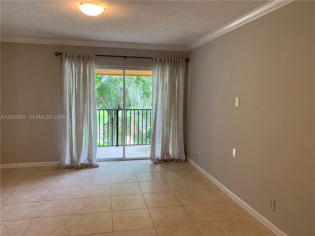 10717 Cleary Blvd 202, Plantation, FL 33324