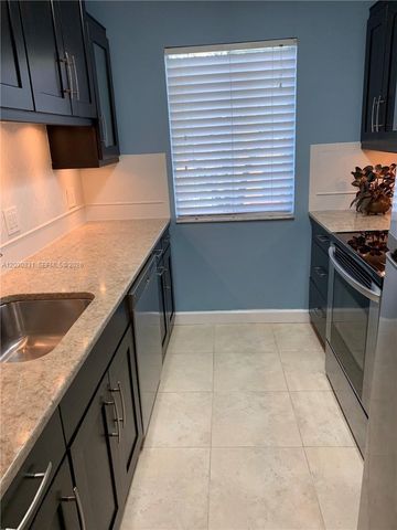 10717 Cleary Blvd 202, Plantation, FL 33324